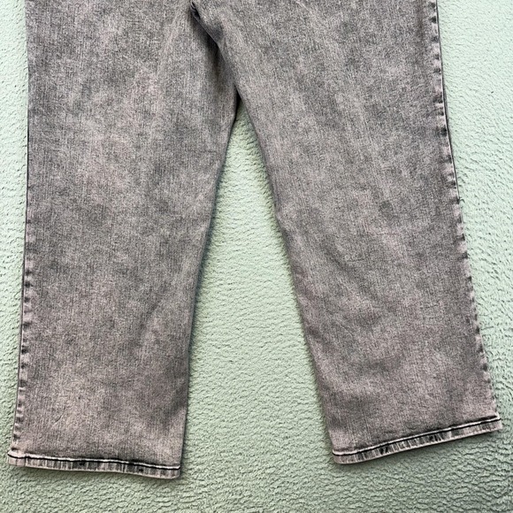 Lane Bryant Jeans Womens 18 Short Gray Black Wash Signature Fit Relaxed Straight - Picture 7 of 15